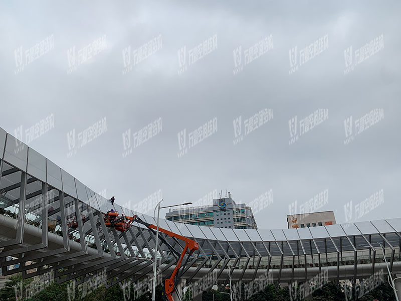 深圳龙岗三馆一城ETFE连廊膜结构项目