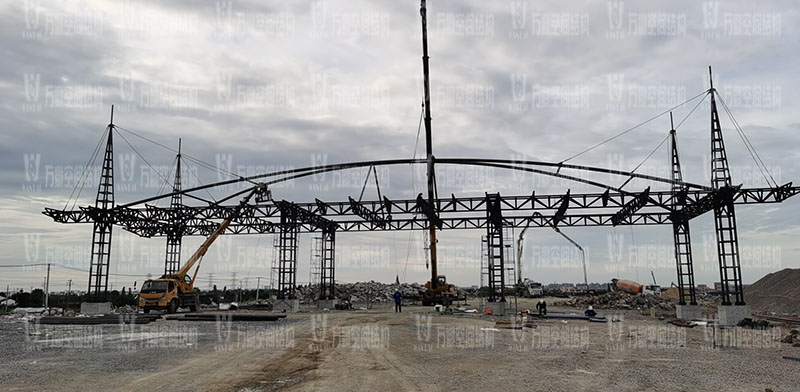 绍兴西高速收费站顶棚工程钢结构安装完成