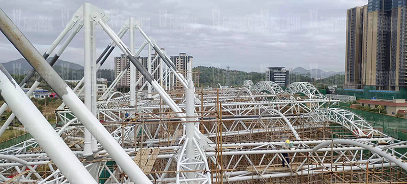 汕尾市体育中心（一期）工程田径场膜结构项目
