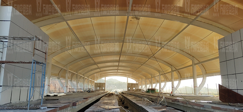 清远磁悬浮项目莲湖车站钢-膜结构工程接近尾声