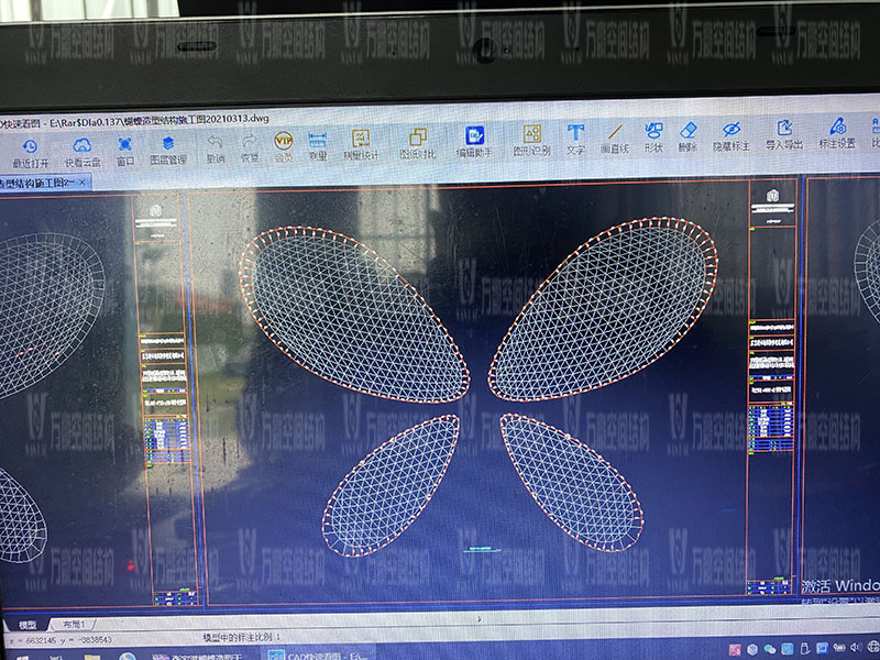 张家港高铁站前大蝴蝶景观膜结构工程进入第二阶段二次结构拼装与吊装