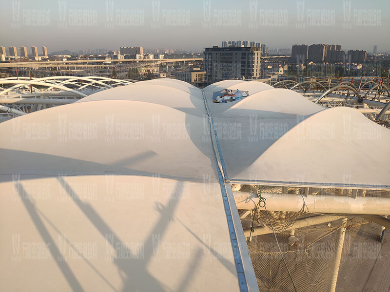杭州亚运会棒（垒）球体育文化中心膜结构项目钢结构接近尾声