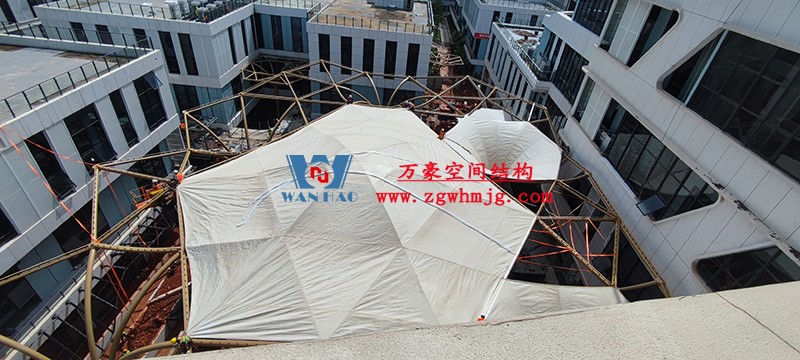 中国东盟特色商品汇聚中心膜钢构工程完工