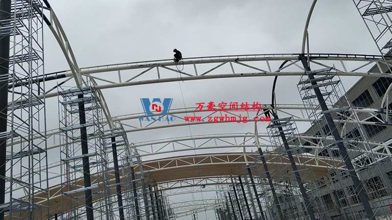 浙江真爱毯业科技有限公司厂房三屋面钢结构工程