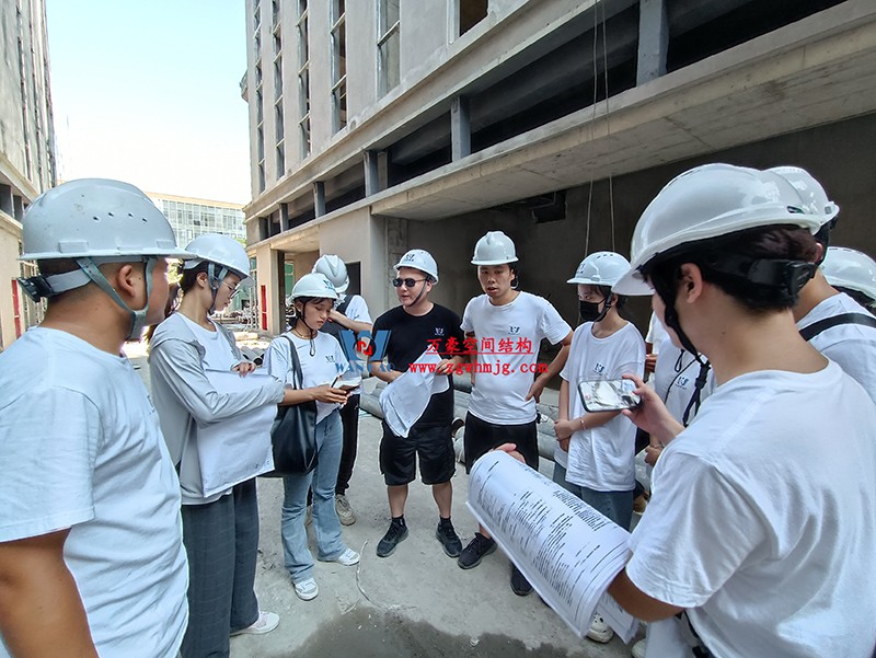 嘉兴长安里ETFE气枕钢膜结构顶棚工程现场学习观摩会