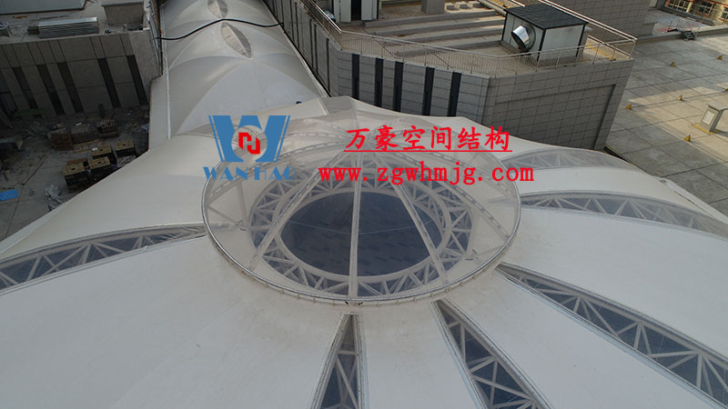 新泰卓越·财富广场膜结构项目