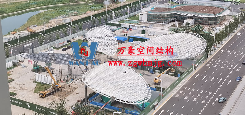 沪通铁路张家港站前广场蝴蝶造型空间钢结构