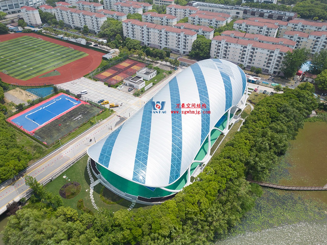 上海工程技术大学松江校区风雨操场ETFE膜结构项目