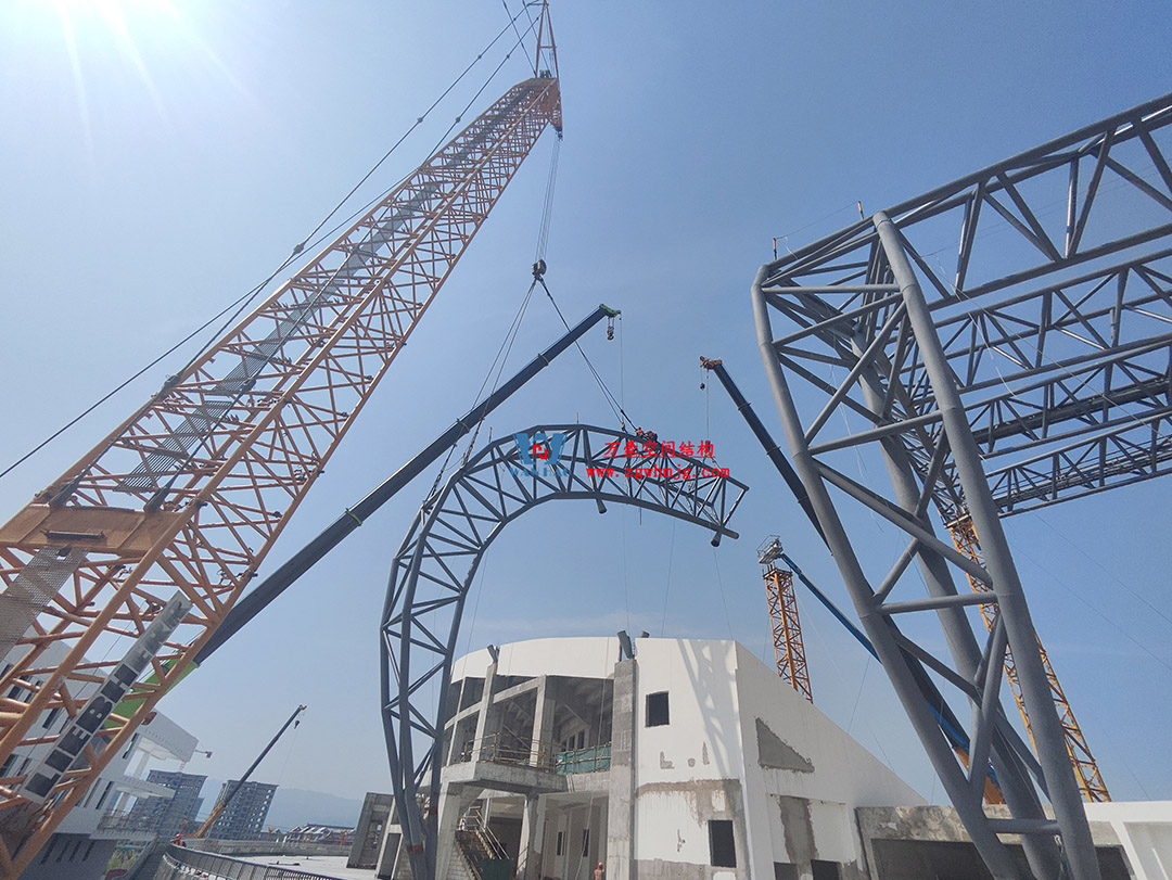 瑞丽国际文体中心建设项目体育场屋面膜结构工程
