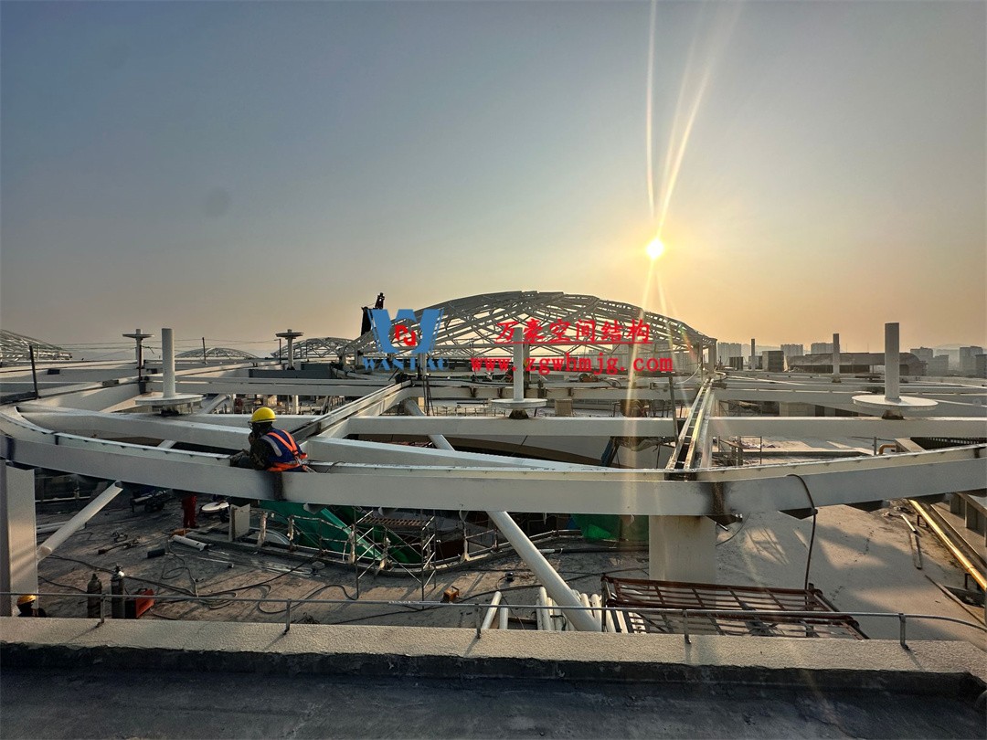 广州从化凤凰新天地商业街天幕项目：ETFE PTFE膜结构打造城市灵动