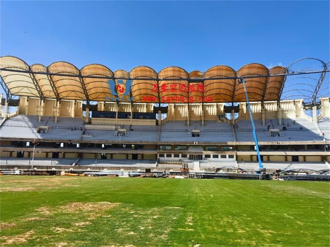 肯尼亚KASARANI体育场PTFE膜结构：现代建筑技术的典范