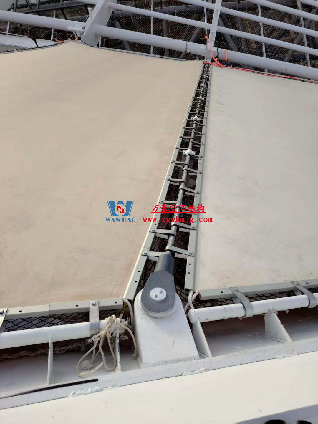 郑州中原高铁港数字展贸城ETFE膜结构 PTFE膜结构项目