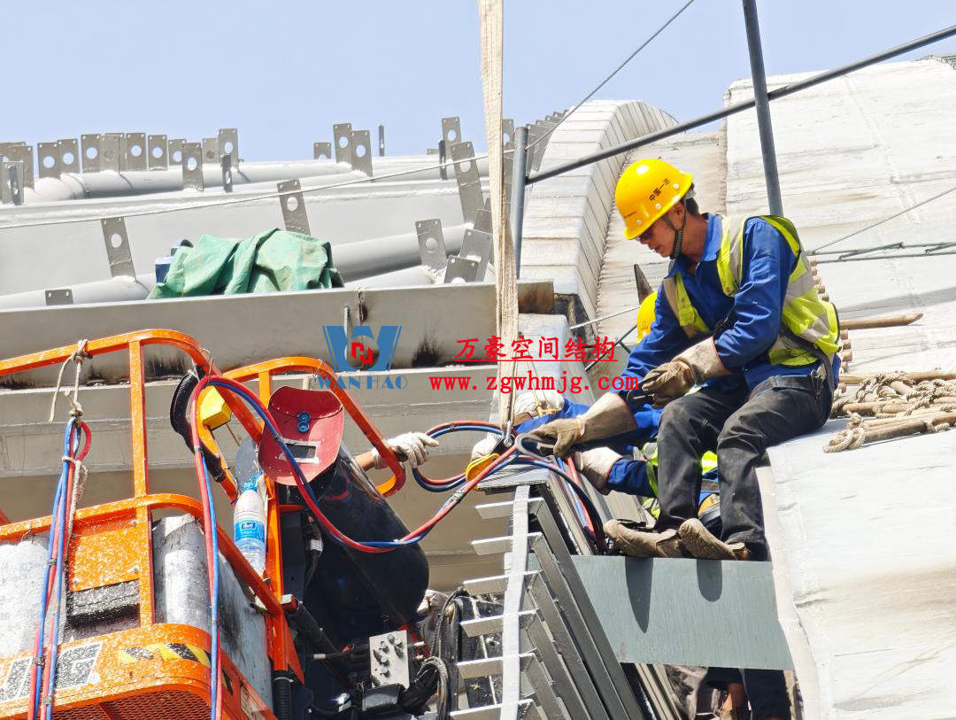 郑州中原高铁港数字展贸城ETFE膜结构 PTFE膜结构项目