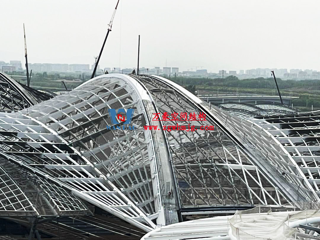 郑州中原高铁港数字展贸城ETFE PTFE膜结构项目
