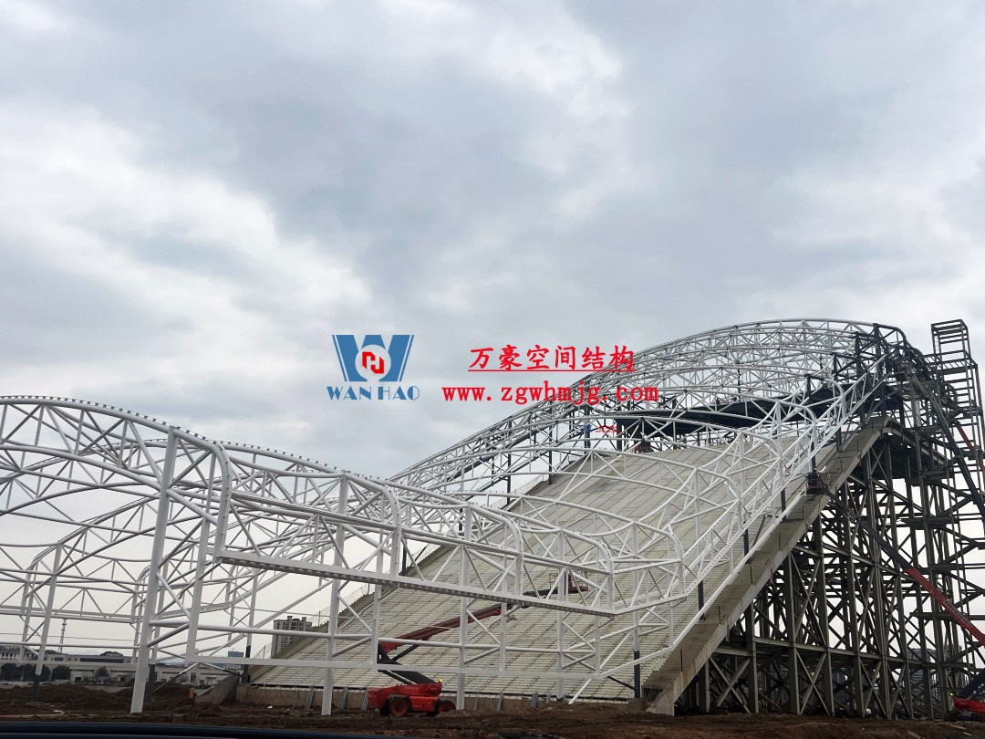 比亚迪绍兴嵊州赛车场干拔沙坡观景平台钢结构项目
