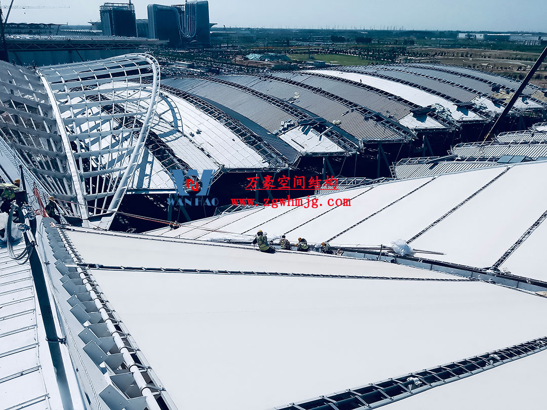 郑州中原高铁港数字展贸城ETFE PTFE膜结构项目