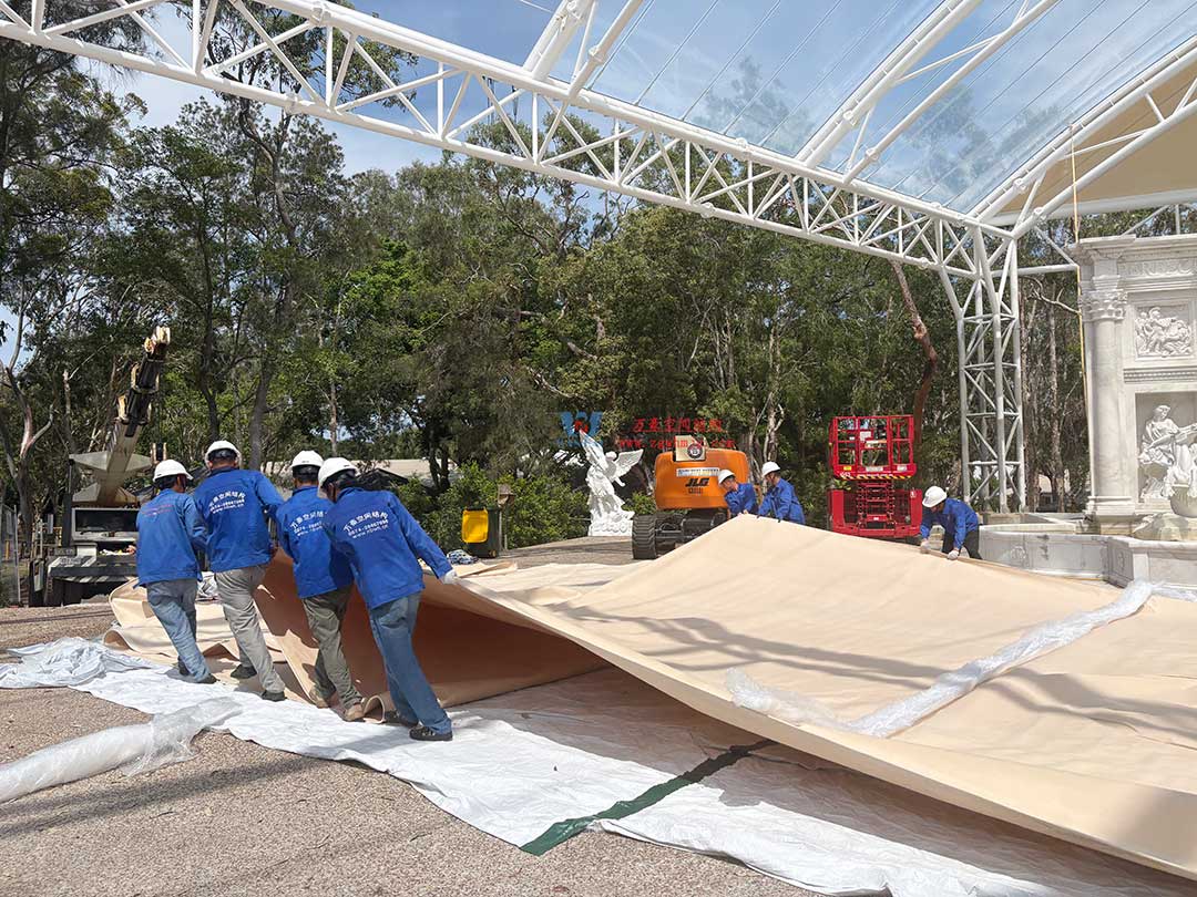 跨越山海的建筑新章!澳大利亚喷泉广场天幕张拉正酣,双膜科技赋能庄园建筑 跨越山海的建筑新章!澳大利亚喷泉广场天幕张拉正酣,双膜科技赋能庄园建筑