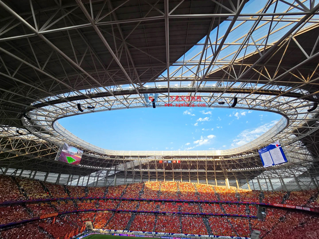 2026 中超球场巡礼・重庆篇｜身披 ETFE「科技薄纱」，龙兴足球场点亮山城足球新未来！