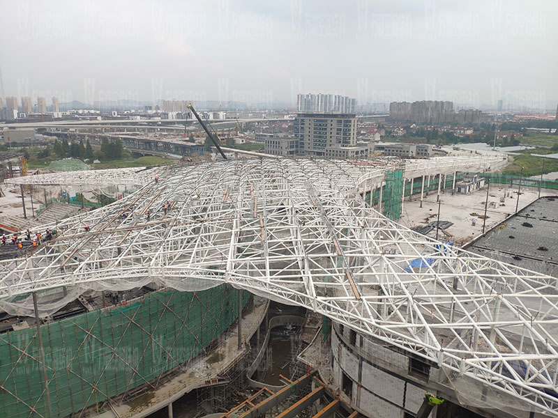 杭州亚运会棒（垒）球体育文化中心膜结构项目钢结构安装中