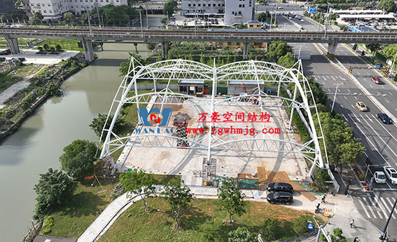 温州惠民路西侧绿地球场钢膜结构工程