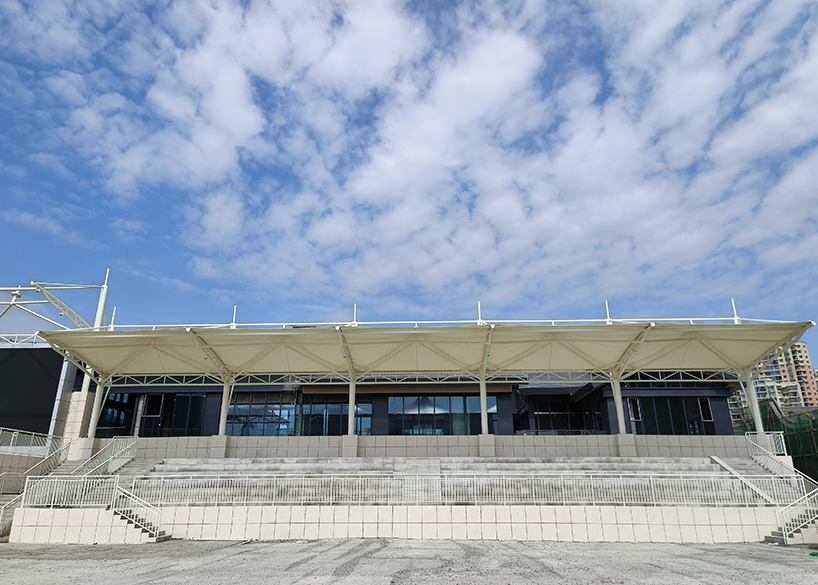 四川职业技术学院锂电科技学院建设项目看台PTFE膜结构项目