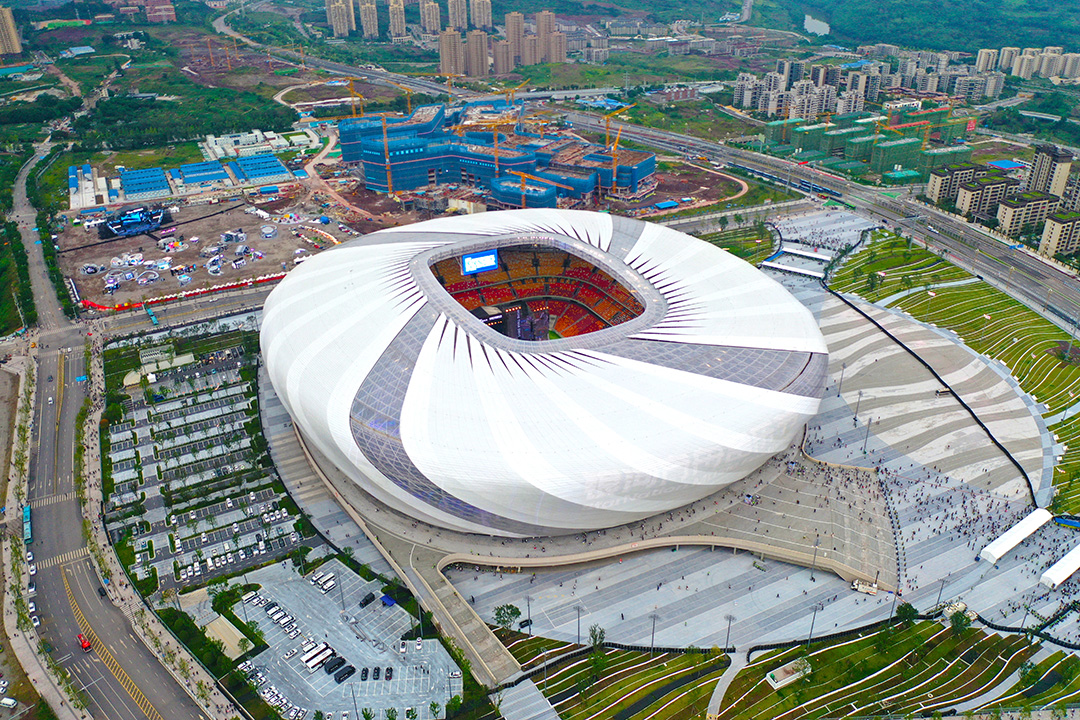 2026 中超球场巡礼・重庆篇｜身披 ETFE「科技薄纱」，龙兴足球场点亮山城足球新未来！